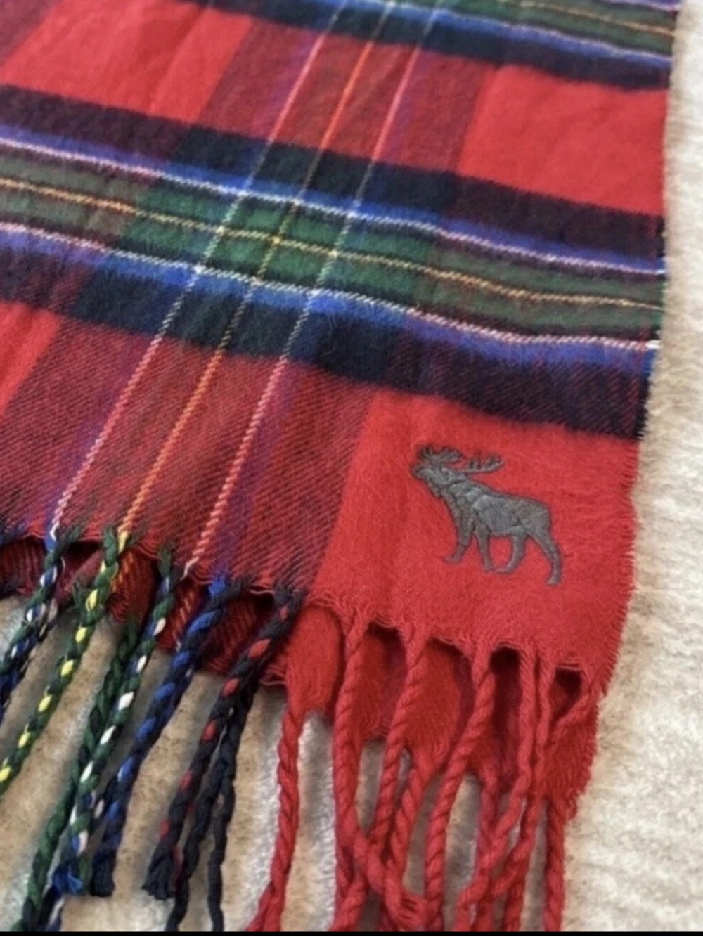 Abercrombie & Fitch moose logo Plaid Scarf Tartan Fringe Neck Wrap Red Blue - Picture 5 of 5